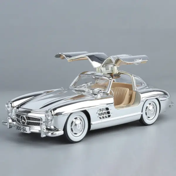 1:24 Scale Alloy Mercedes Benz 300SL Model - Image 16