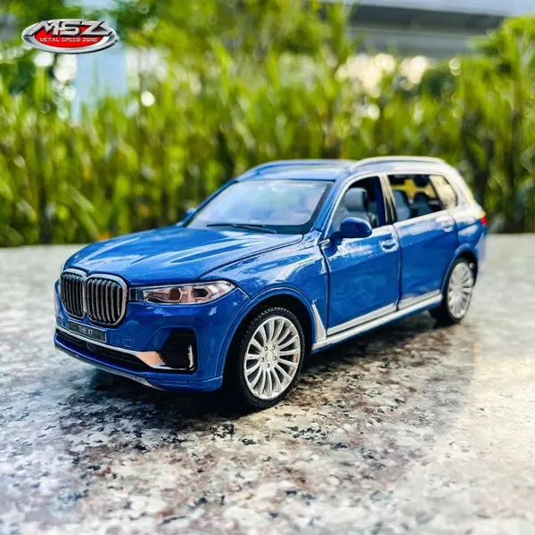 1:32 BMW X7 Diecast Toy Car with Sound - Image 6