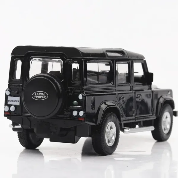 1:36 Diecast Land Rover Defender Model - Image 3