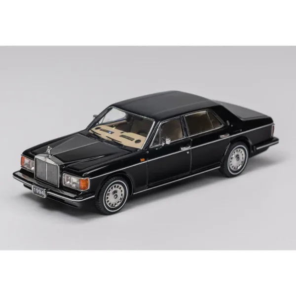 GFCC 1:64 Scale Silver Spur III Model Car - Image 10