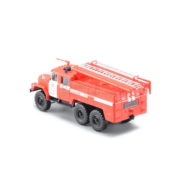 1:43 Diecast Soviet Fire Truck Model AC-40 - Image 3