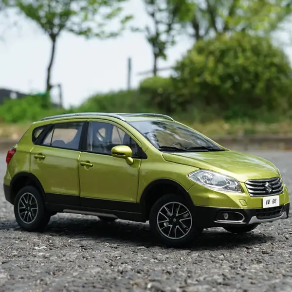 1:18 Diecast Suzuki S-CROSS Model Car - Image 4