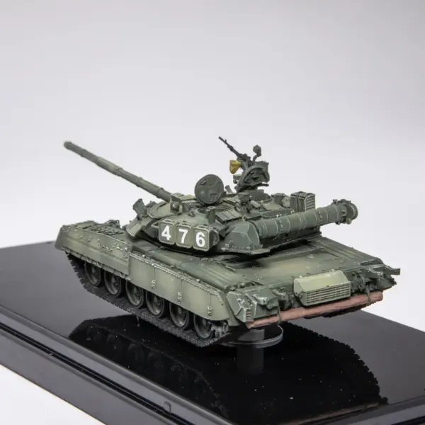 1:72 Scale T-80U Russian Battle Tank Model - Image 3