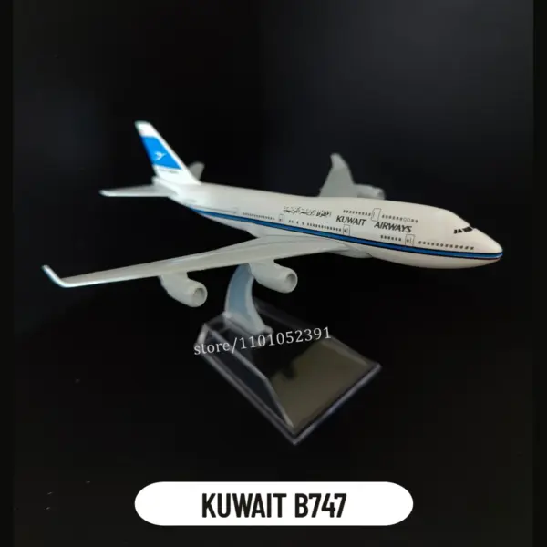 1:400 Metal Aircraft Model Emirates Airlines A380 - Image 10