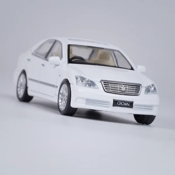 1/64 Toyota Crown 2007 Diecast Model Car - Image 3