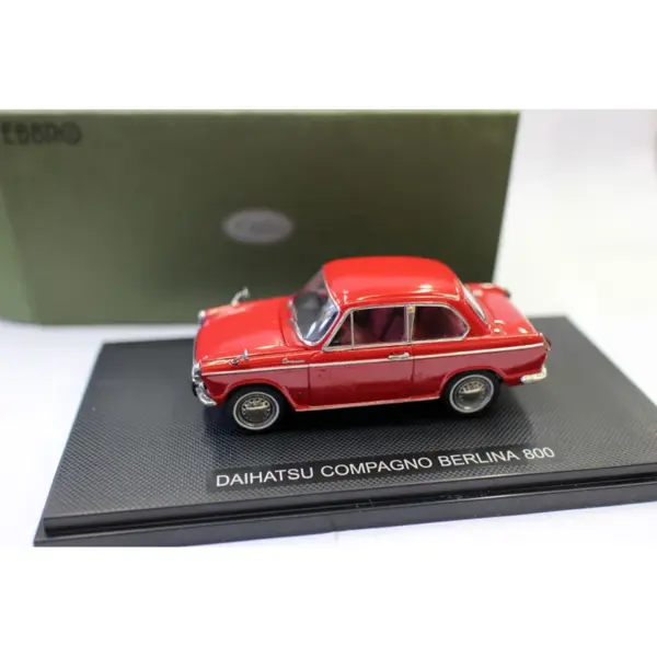 DAIHATSU BERLINA 800 Diecast Model Car 1:43 - Image 2