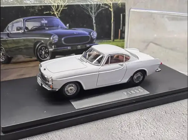 1/43 Scale Alloy P1800 Model Toy Car - Image 4