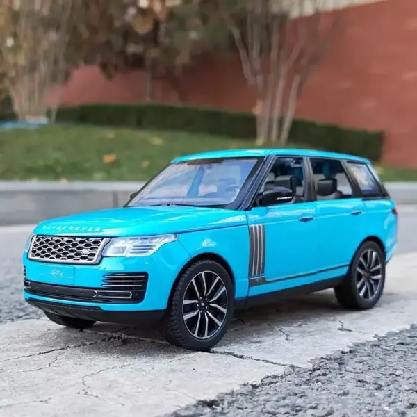 1:32 Scale Range Rover Sports Diecast Model - Image 10