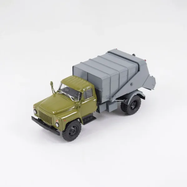 Russian M53 Die-cast Model Garbage Truck 1:43 - Image 2