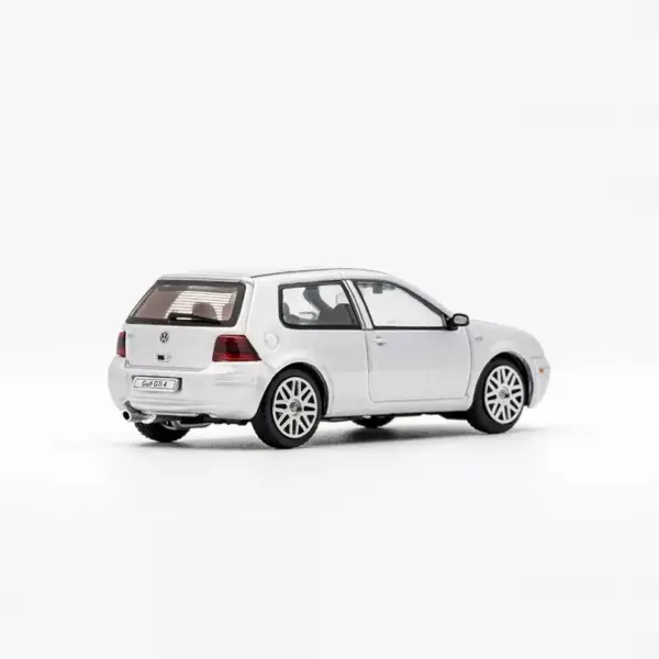 1:64 Scale Golf 4 GTI Metal Model Car - Image 4