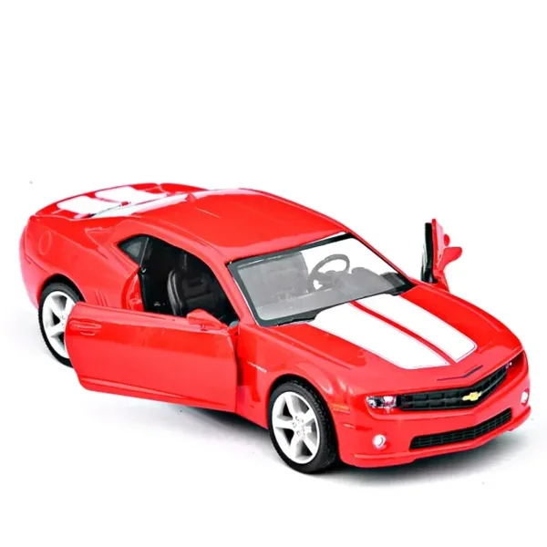 1:36 Chevrolet Camaro Diecast Toy Car Model - Image 6