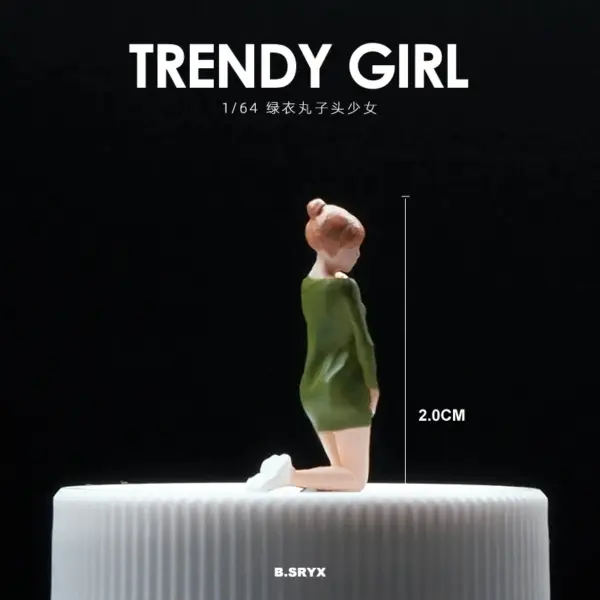 1/64 Scale Painted Fashion Girls Figurine - Image 13