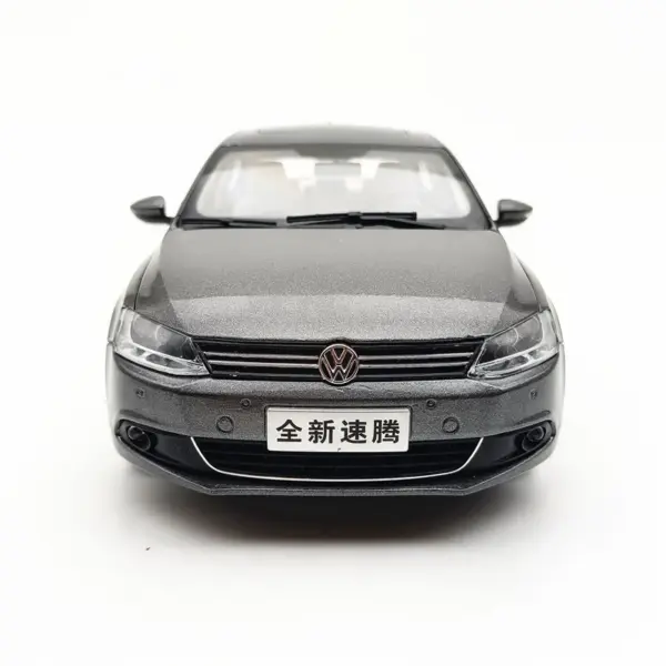 SAGITAR 1:18 Scale Metal Diecast Car Model - Image 3