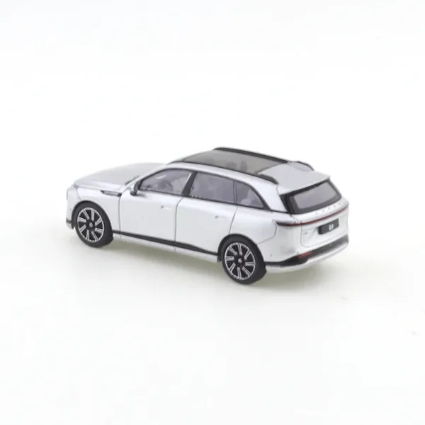 Xcartoys 1/64 XPeng G9 Diecast SUV Model - Image 5