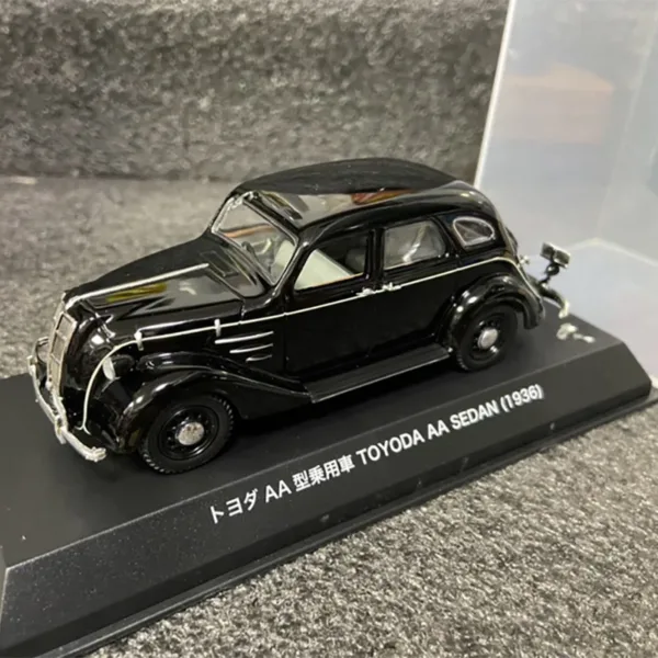 1/43 Scale 1936 Toyota AA Sedan Diecast Model - Image 5