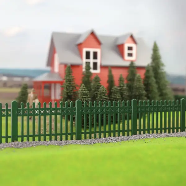 HO Scale Green Model Fences with Gates - Image 5