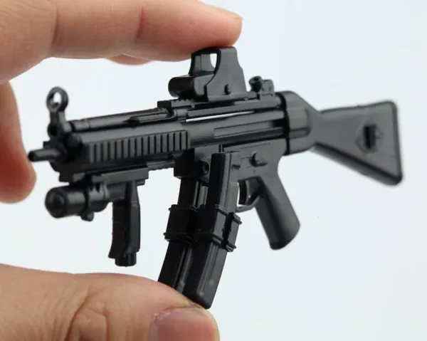 1:6 Scale MP5SD5 Submachine Gun Model - Image 4