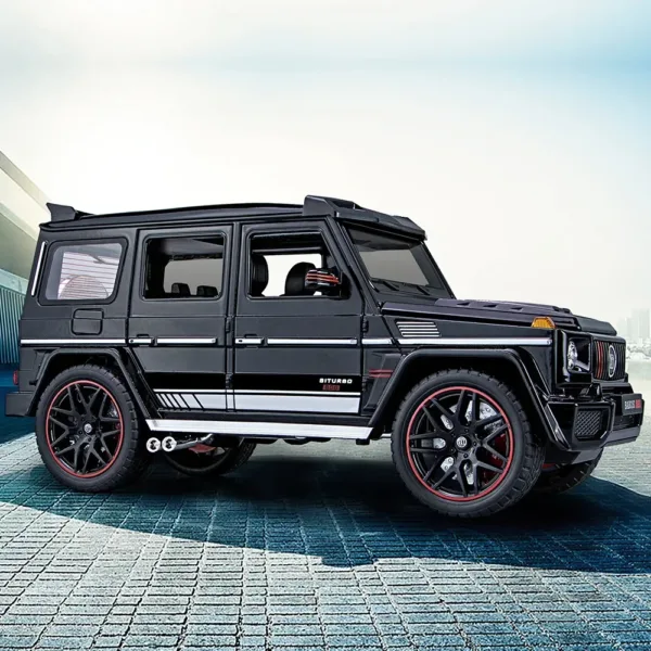 1:18 Mercedes Benz BRABUS G800 Diecast Model - Image 3