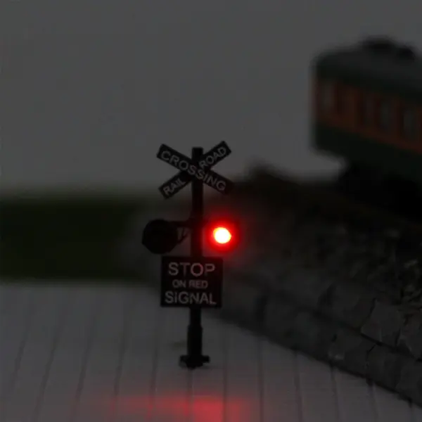 N Scale Railroad Crossing Signal with LEDs - Image 4