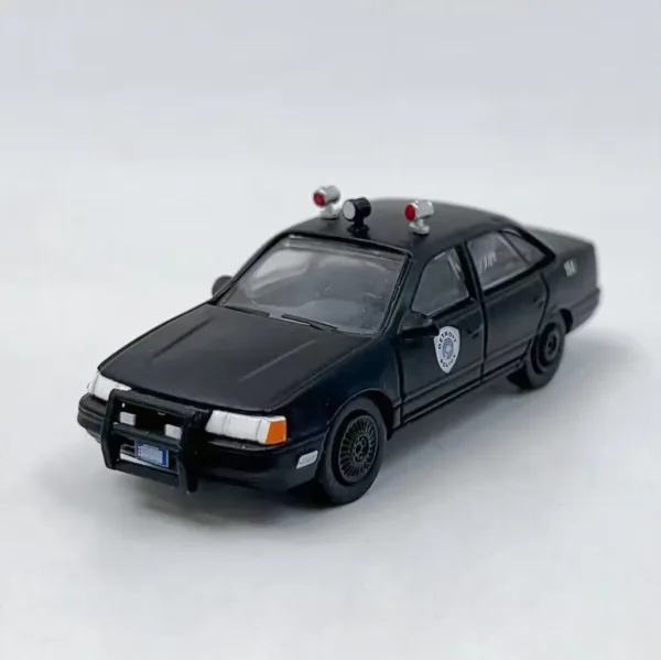 1986 Ford Taurus LX Diecast Model Car 1:64