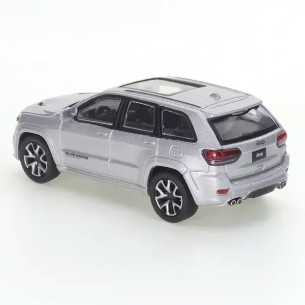 1/64 Scale Jeep Grand Cherokee Diecast Model - Image 3