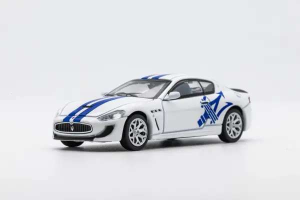 DCT 1/64 Diecast GT Model Sports Car - Image 3