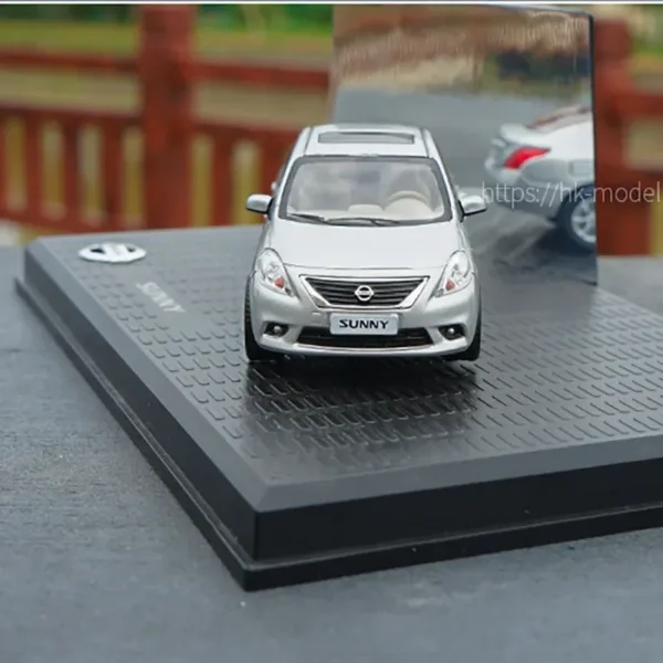 1:43 Scale Nissan Sunny Diecast Car Model - Image 6