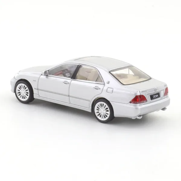 1/64 Scale Toyota Crown Diecast Model Car - Image 3