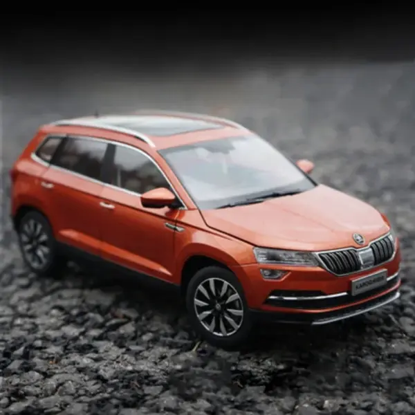 1:18 Scale Metal Skoda Karoq Diecast Model - Image 6