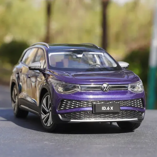 Diecast 1:18 Scale ID.6X SUV Model Car - Image 3