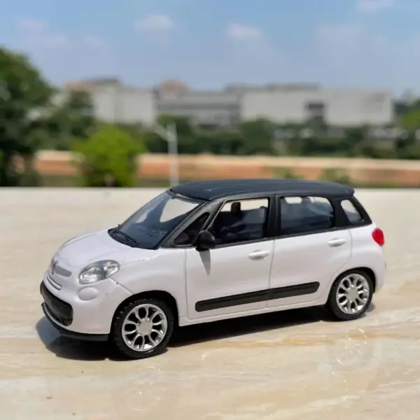 1/43 Scale Fiat Panda Diecast Metal Model - Image 3