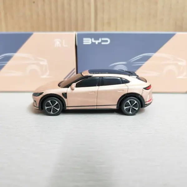 1:64 BYD EV Alloy Model Car Collectible - Image 4