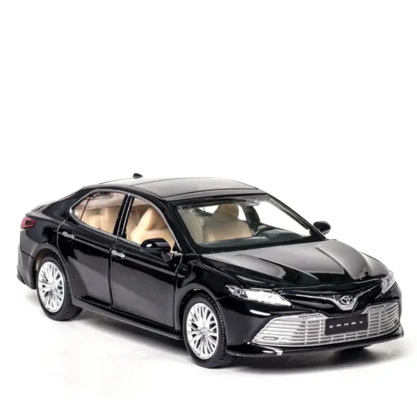 1:34 Diecast Toyota Camry Toy Model with Lights - Image 8