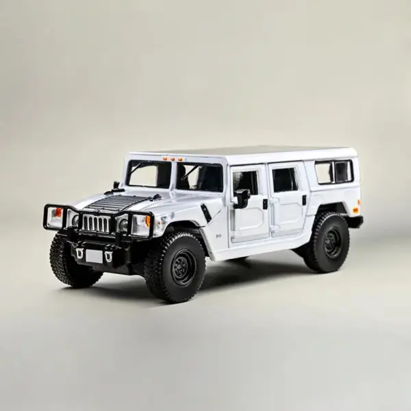 1:64 Hummer H1 Diecast Car Model - Image 6