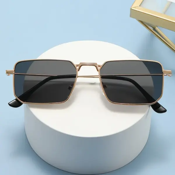 Square Metal Frame Sunglasses for Women - Image 4