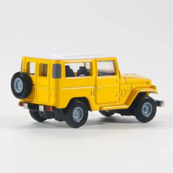 Toyota Land Cruiser Diecast Model Toy Car - Image 5