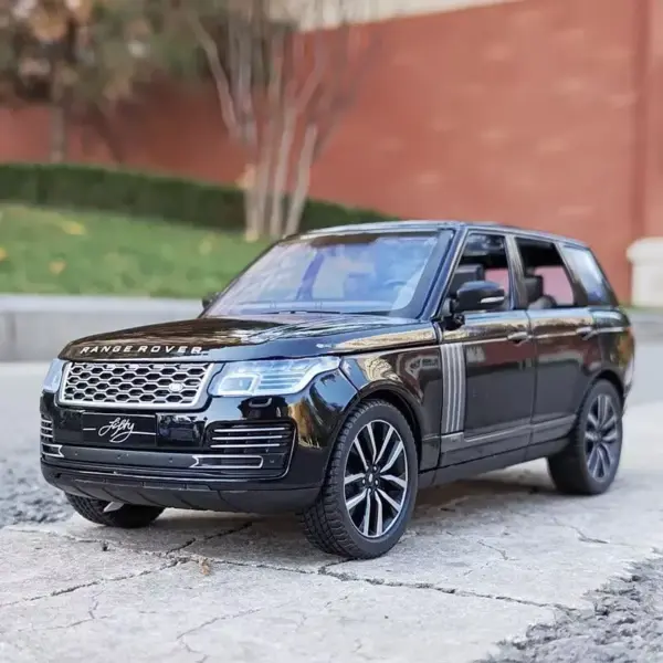 1:32 Scale Range Rover Sports Diecast Model - Image 7