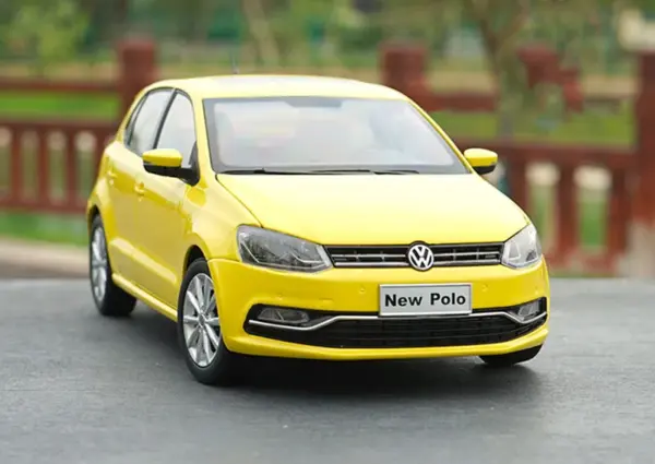 1:18 Alloy Diecast New Polo 2016 Car Model - Image 3