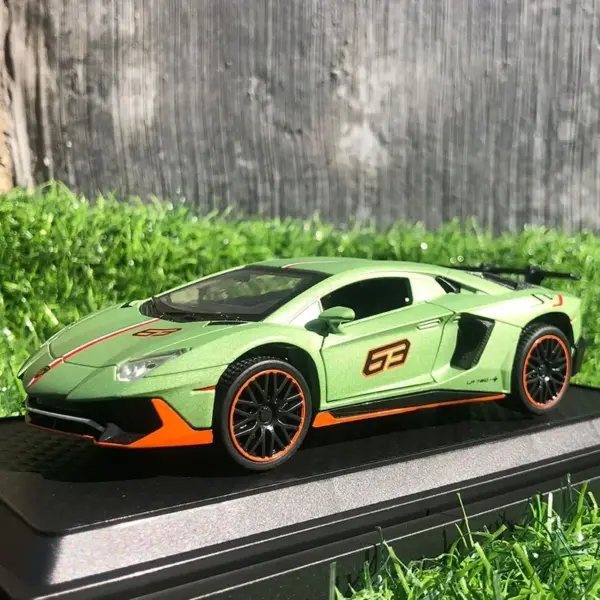 1:32 Lamborghini LP780 Diecast Model Car - Image 5