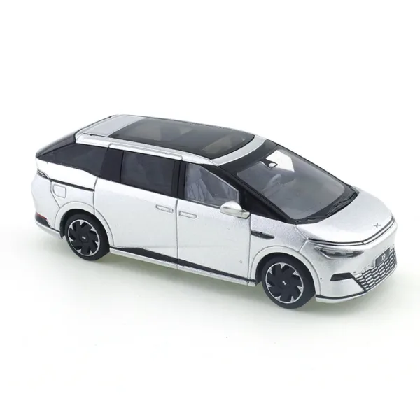 Xiaopeng X9 1/64 Diecast Metal Car Model - Image 5