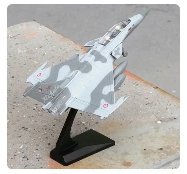 Metal Alloy Rafale Fighter Model Toy - Image 4