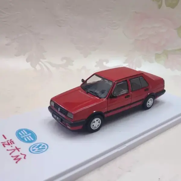 1:43 Scale Jetta Classic Diecast Model Car - Image 5