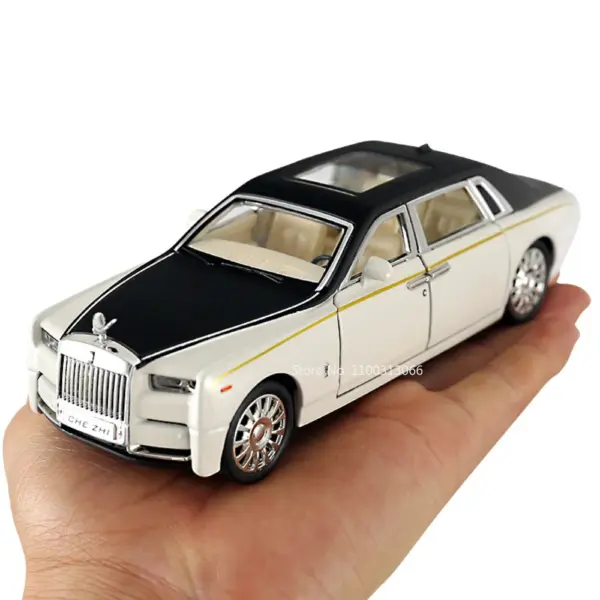 1:32 Rolls-Royce Phantom Diecast Model Car - Image 4