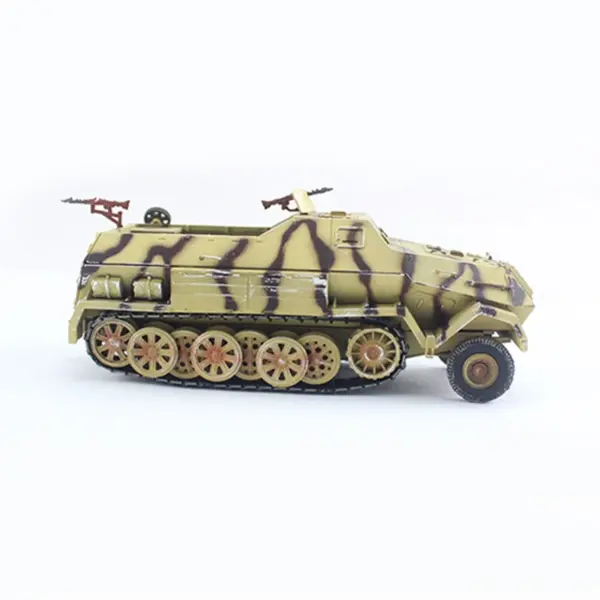 1:72 Scale Sd.Kfz.8 Halftrack Model Replica - Image 3