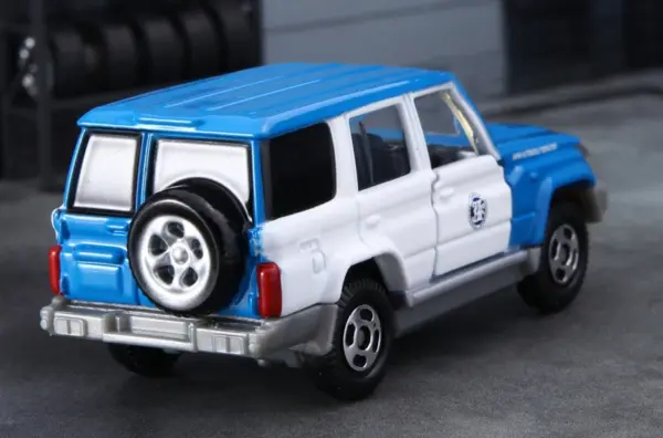 Toyota Land Cruiser JAF Road Service Diecast - Image 6