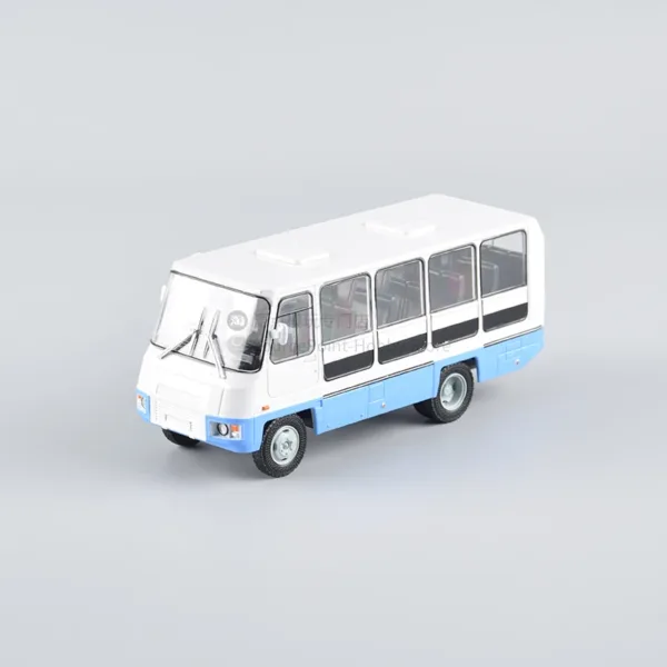 Kurgan Kavz-3275 Model Bus 1:43 Scale - Image 2