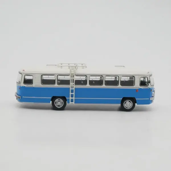 1:72 Scale Ist SAN H27 Polish Bus Model - Image 2