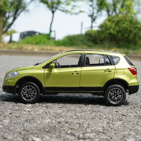 1:18 Diecast Suzuki S-CROSS Model Car - Image 2