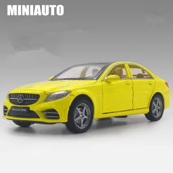 1:32 C-Class C260L Alloy Diecast Car Model - Image 8