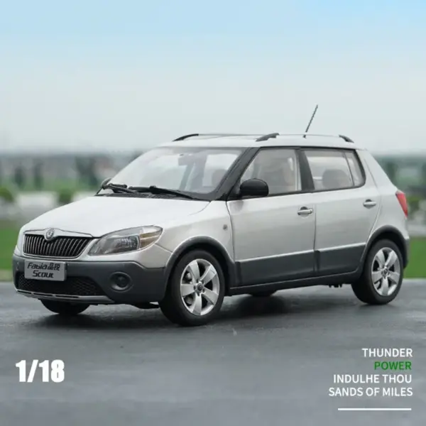 1:18 Scale Skoda Fabia Scout Diecast Model - Image 2